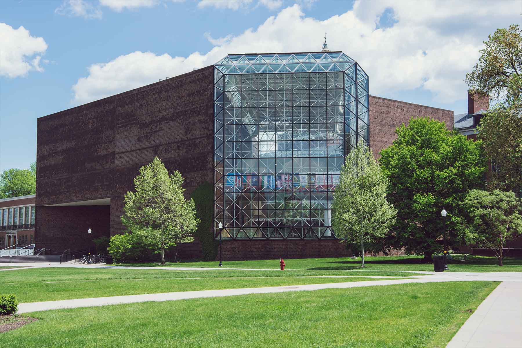 new modern university building chemistry department